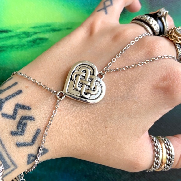 π΄ SALE ! red dot items are 2 for $25 . Bundle more than 3 and its $10 each π - Picture 6 of 13